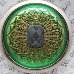 Compact Mirror Green With Black Shimmer